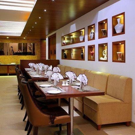 Hotel White House Walking Distance From Golden Temple- With Parking Amritsar Ngoại thất bức ảnh