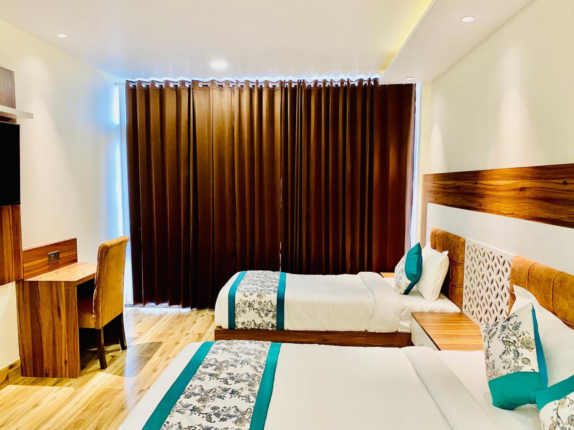 Hotel White House Walking Distance From Golden Temple- With Parking Amritsar Ngoại thất bức ảnh
