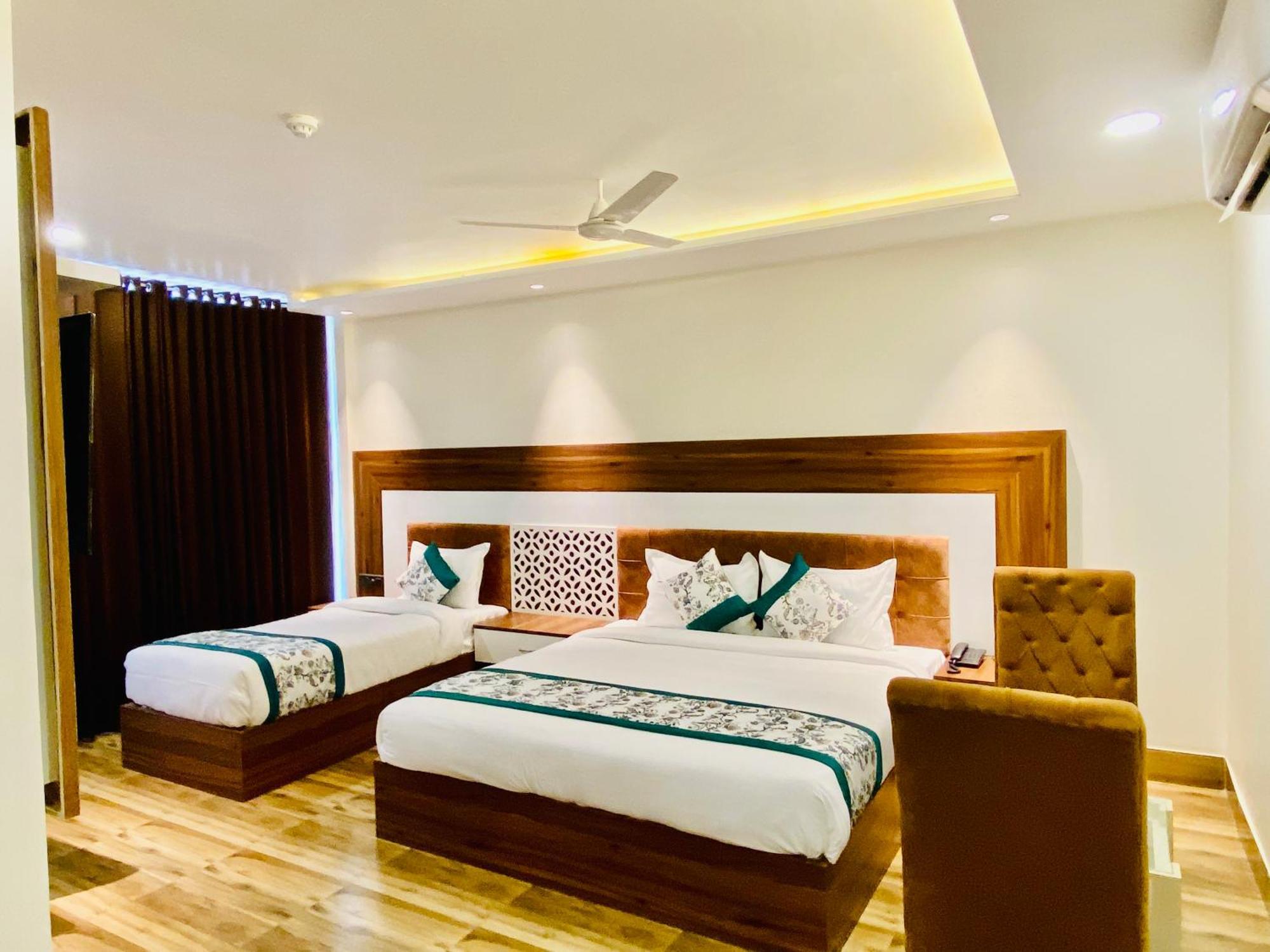 Hotel White House Walking Distance From Golden Temple- With Parking Amritsar Ngoại thất bức ảnh