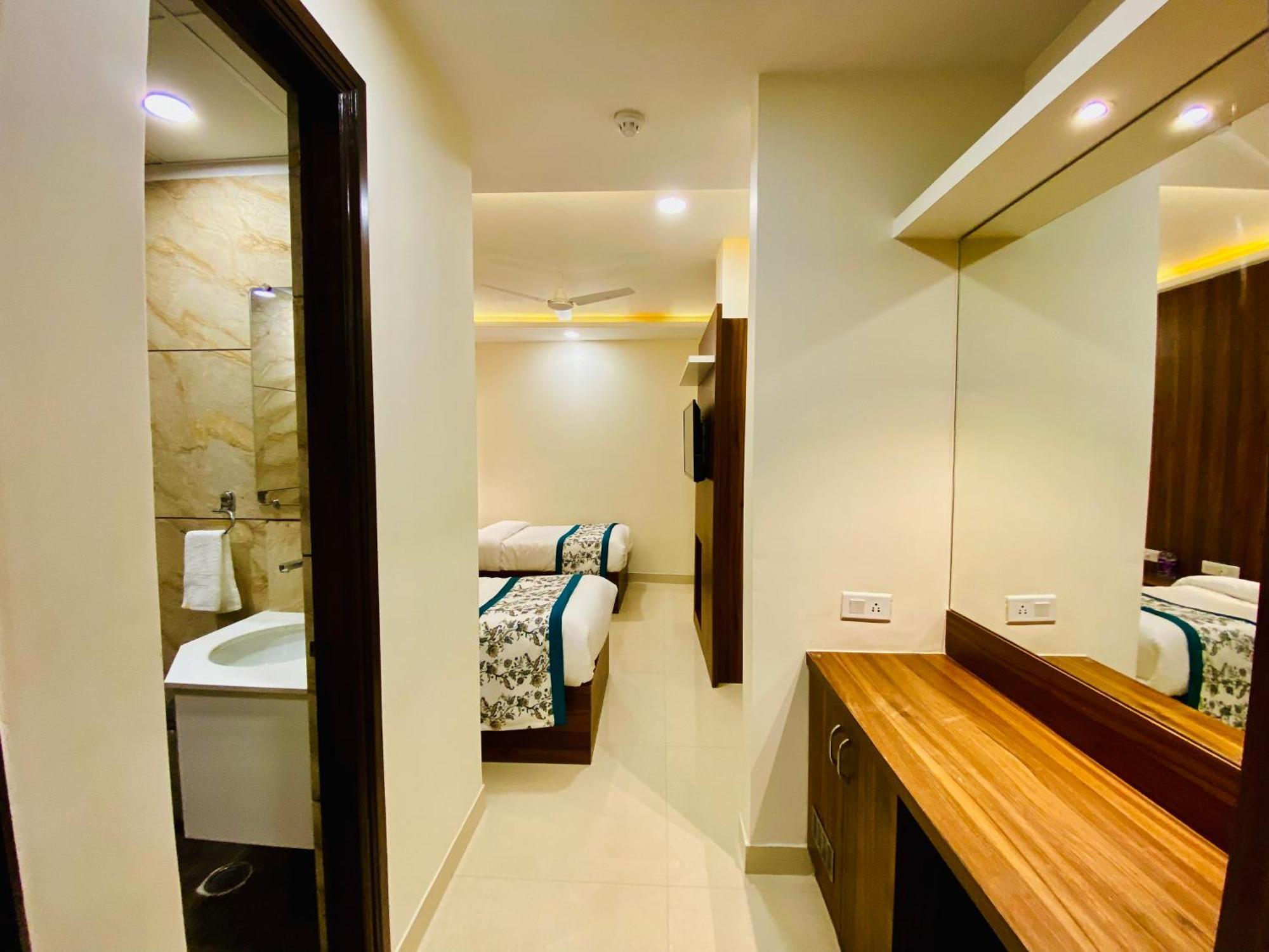 Hotel White House Walking Distance From Golden Temple- With Parking Amritsar Ngoại thất bức ảnh